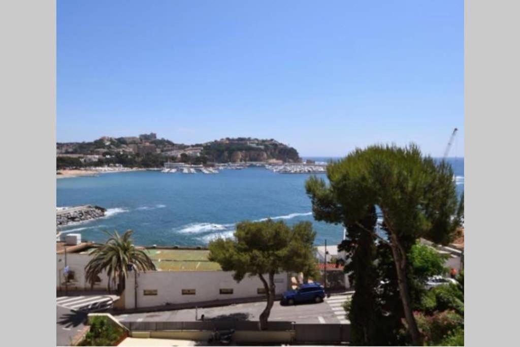 Magnific Apartament A Primera Linia De Mar Sant Feliu de Guíxols Ngoại thất bức ảnh
